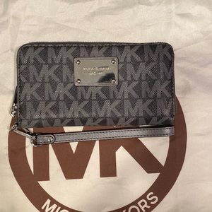 Michael Kors wallet